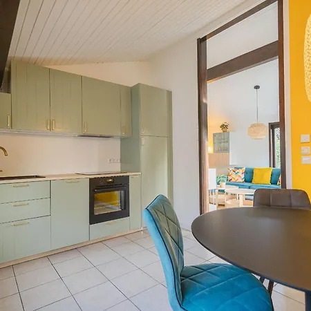 Ferienwohnpark Satteldachhaus Freistehend Sds 044 *